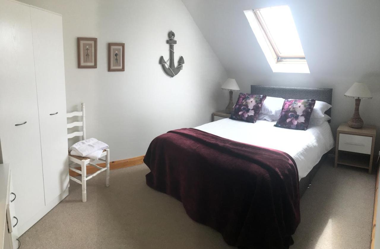ポーツチュワート Comfy House Bed & Breakfast エクステリア 写真